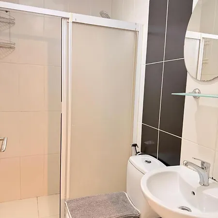 Ekinci Plaza 4*