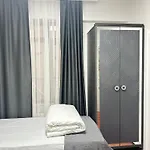 アパートホテル Ekinci Plaza